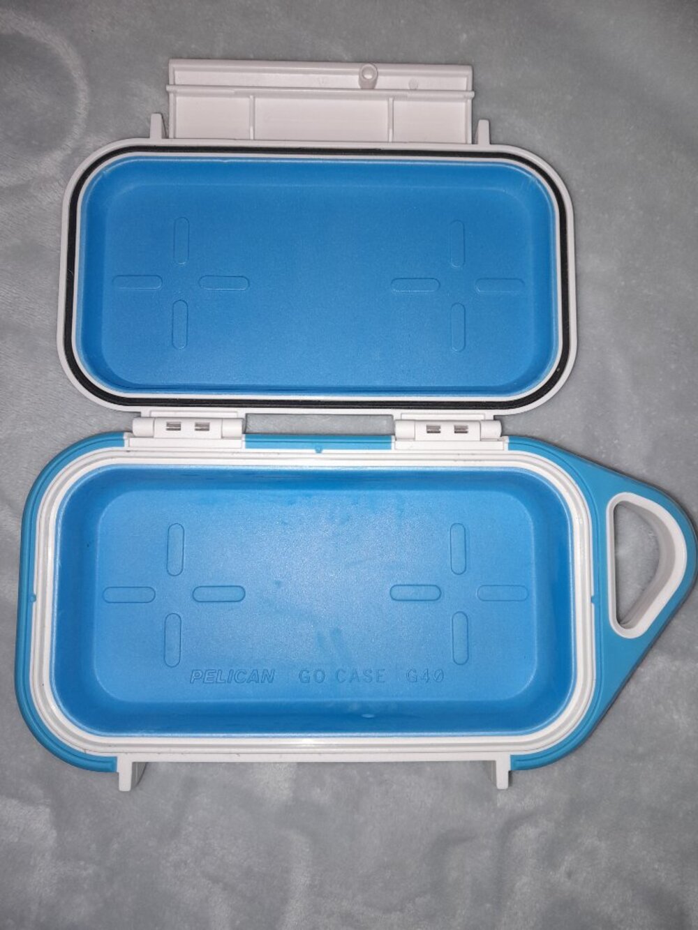 Pelican Go G10 Personal Utility Case Aqua and White